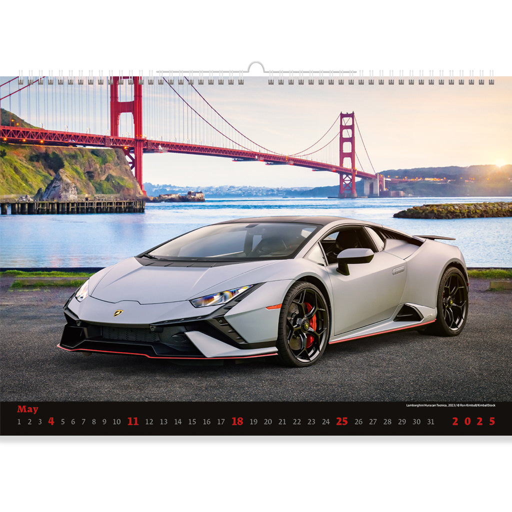 Der graue Lamborghini Huracan sticht vor dem Hintergrund der Golden Gate Bridge hervor. Seine schlanken Linien versprechen Geschwindigkeit und Präzision.